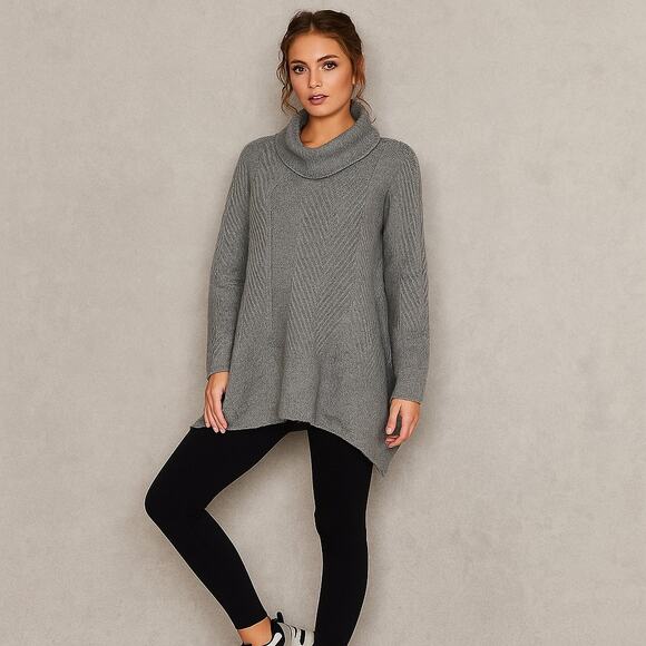 JEANNE PIERRE Sweaters - Jeanne‎ Pierre cowlneck dipped hem oversized knit sweater size L